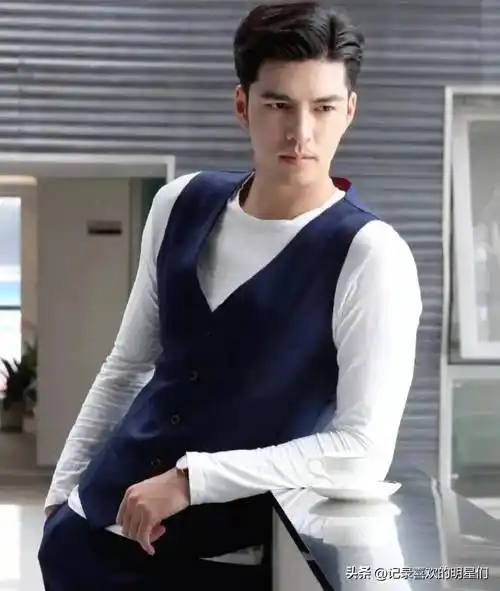 盛势中的男主角徐峰真帅气男人味十足哦行走的荷尔蒙