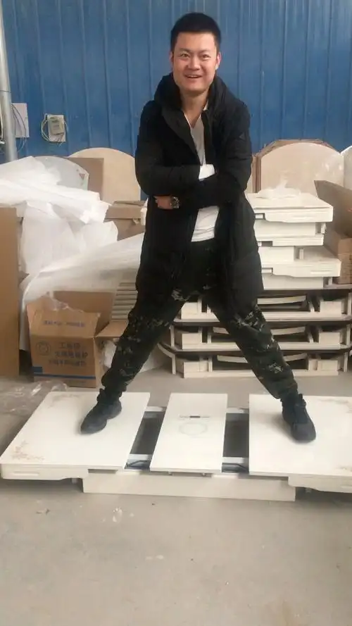 身高182cm 97体重170斤