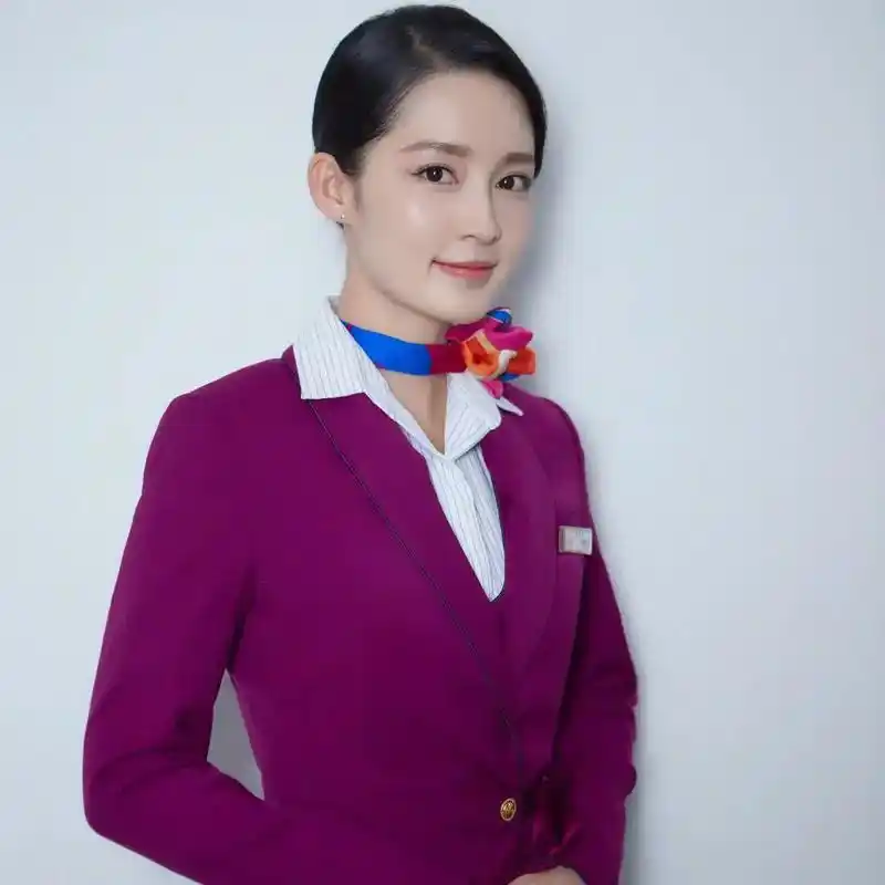 中国机长#航空 #李沁空姐#航空学院空中乘务职业装93 - 抖音