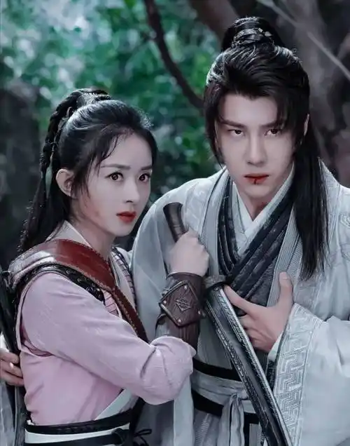 赵丽颖王一博的恋情愈演愈烈,王一博曾说:喜欢比自己大的女生