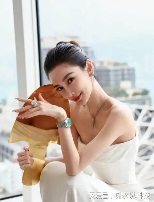 出席活动, 头大身小脸有变化, 网友, 没以前好看了|杨颖|妆容|女神