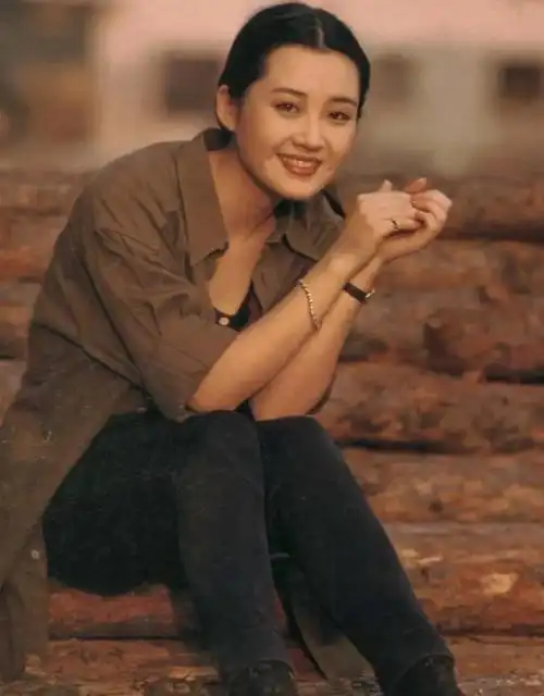 痴情种尤勇智,被许晴抛弃,余生不负妻子,今凭《县委大院》圈粉_腾讯