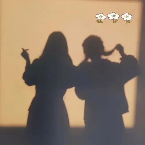 95拜托,谁不在落日的时候拍影子我都会伤心的好嘛!