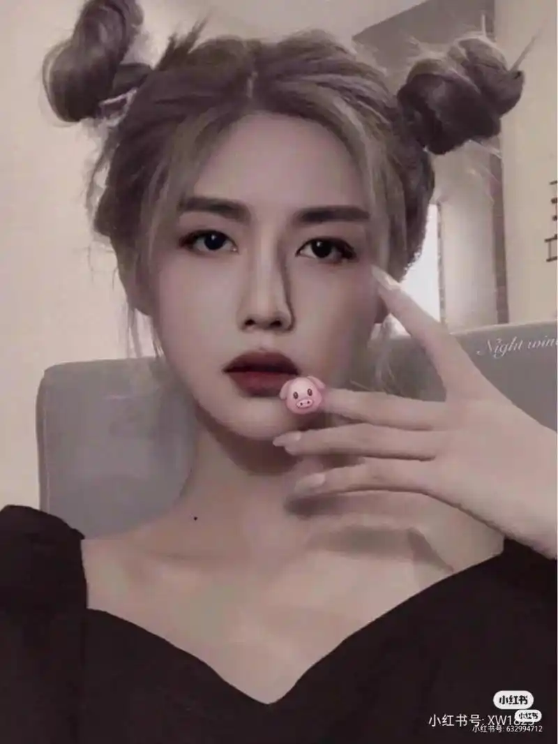 这颜值太爱了,女装大佬王一博!