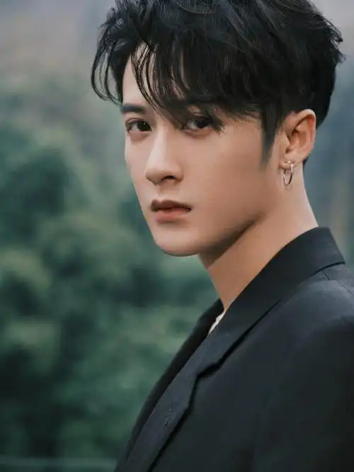 檀健次猎罪图鉴  那个我从2012年就喜欢的mic男团 那个小团宠多多