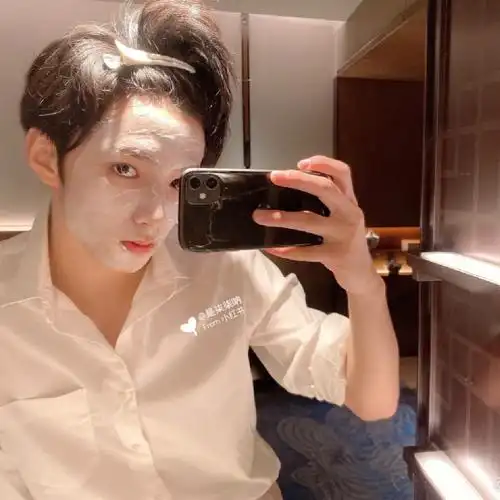 刘耀文高清头像壁纸