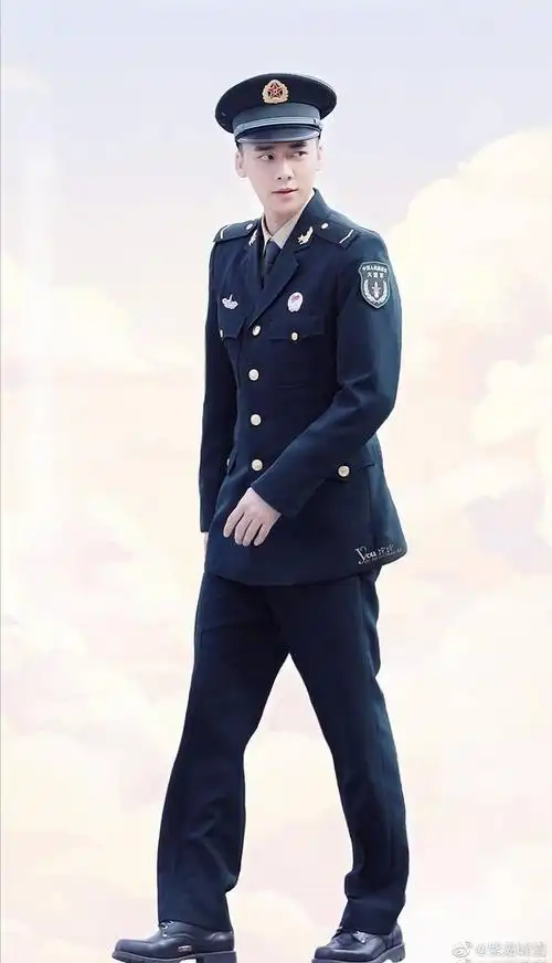 号手就位李易峰军装