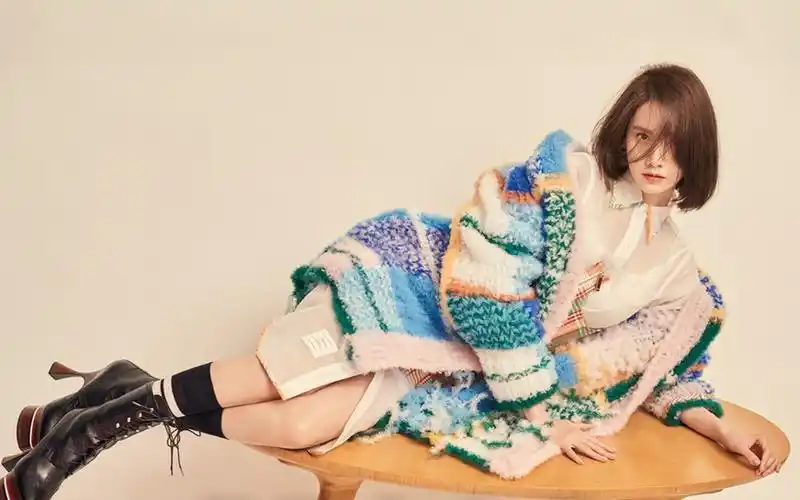 林允儿清纯写真时尚大片