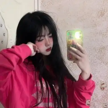 一看就是渣女的酷酷真人头像 想念是比见面更深沉的爱意