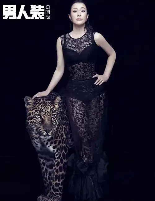 57岁蔡明:我给《男人装》拍性感写真,怎么了?