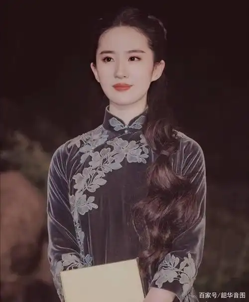 刘亦菲原来也穿过旗袍?这身材绝了,不愧是"神仙姐姐"!