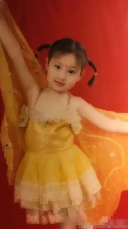 女儿们的恋爱第二季四位女嘉宾童年照你最喜欢哪一位呢