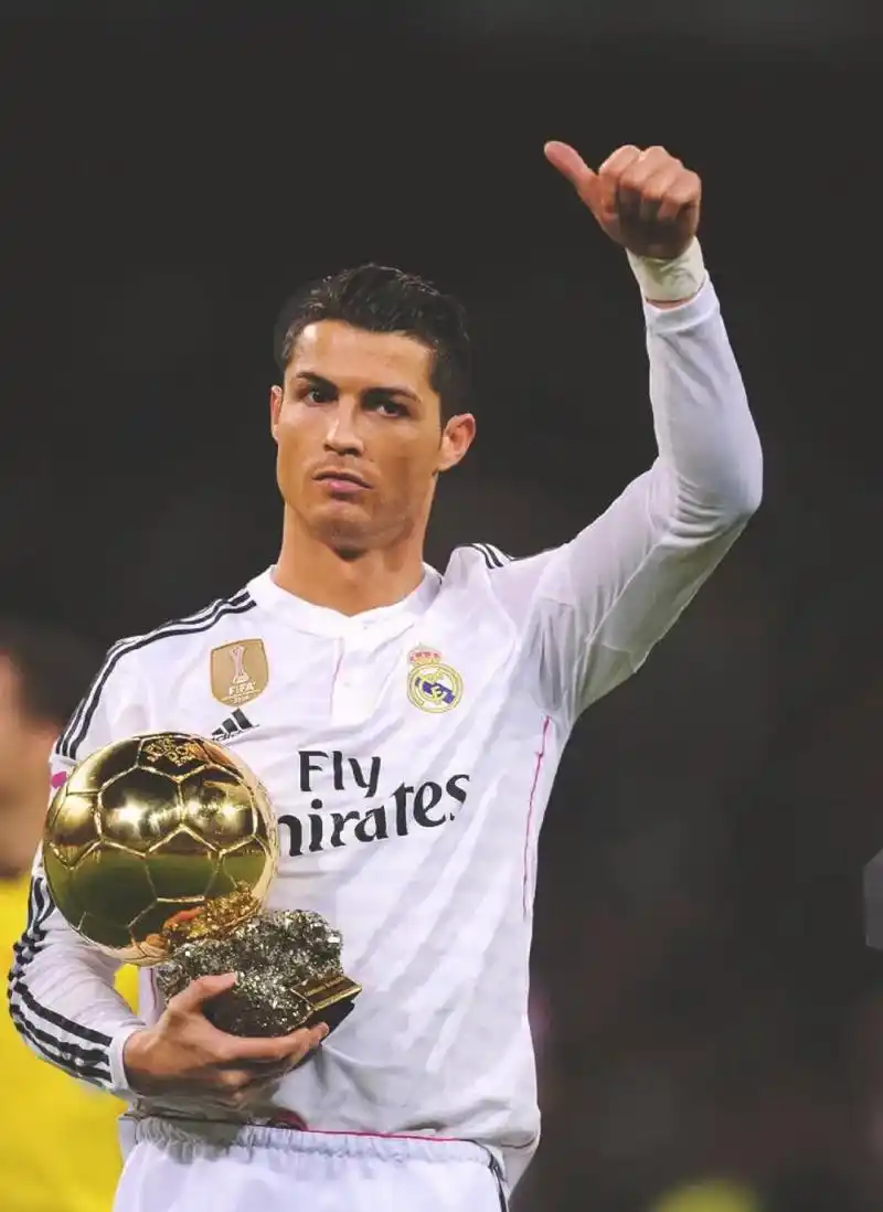 世界杯葡萄牙c罗超帅手机壁纸