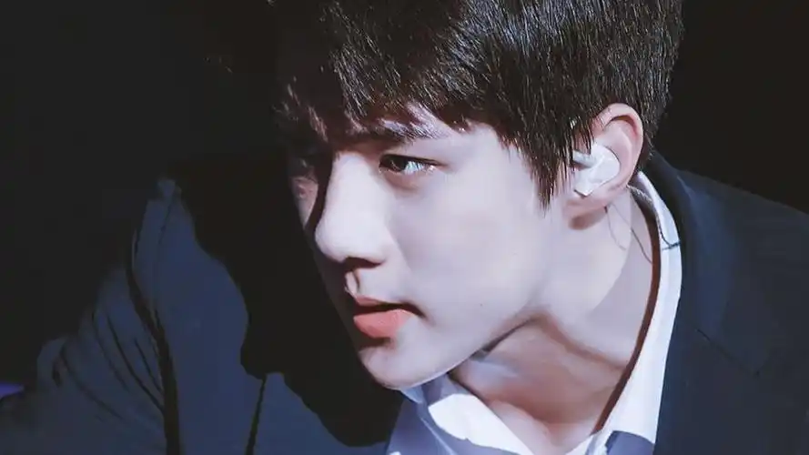 巫山>吴世勋橙光背景/尺寸已调