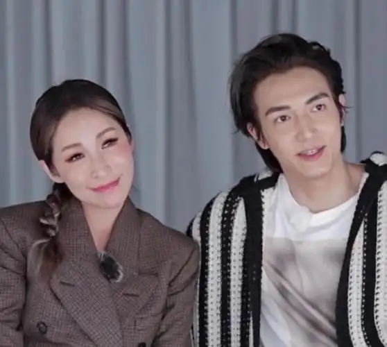 网友猜测萧亚轩分手的原因