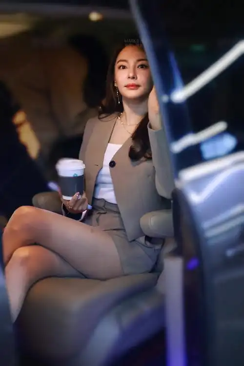 张雨绮红毯状态