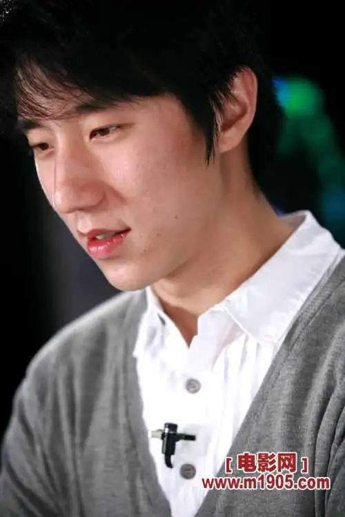 房祖名谈起老爸脸红心跳 成为港版"许三多"