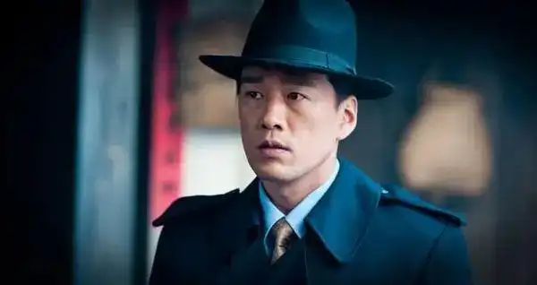 2014年电视剧《毕业歌》 洪望楠(王耀庆 饰)剧照