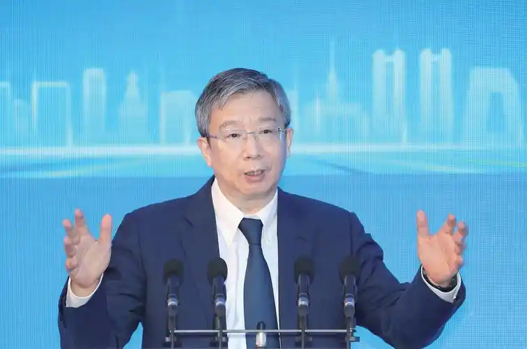 央行行长易纲货币政策继续发力支持经济复苏