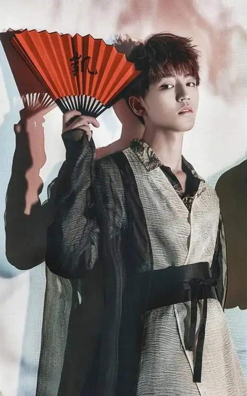 tfboys分享210621王俊凯百看不厌古装造型盘点脸蛋身型气质都好适合