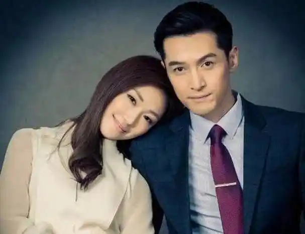 胡歌是国内顶流演员之一,他的作品受到了广大观众的喜爱和认可.