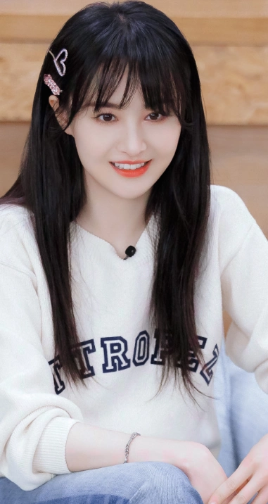 郑爽睡衣照曝光,和少女风差距大,这睡衣效果谁人能想到?_状态