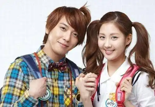 郑容和退伍首次出演综艺 初中照片超帅气 红薯夫妇十年之约意难忘