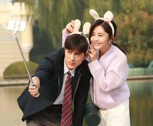 与谭松韵组cp的男演员个个都颜值在线