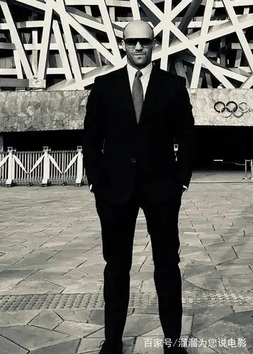 男人中的男人!钢铁英汉,西装暴徒杰森斯坦森