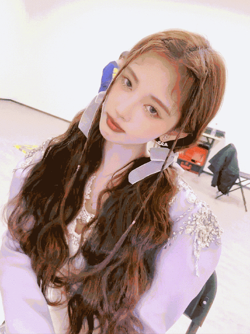 鞠婧祎胎毛刘海