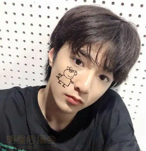 祝刘耀文生日快乐