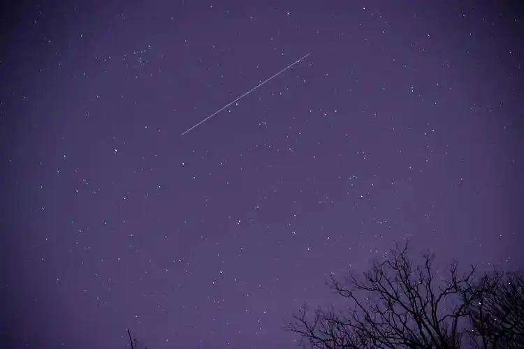 浪漫梦幻一起来看双子座流星雨