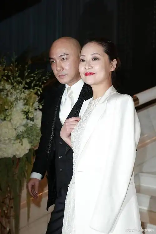 54岁张卫健落泪表白老婆张茜