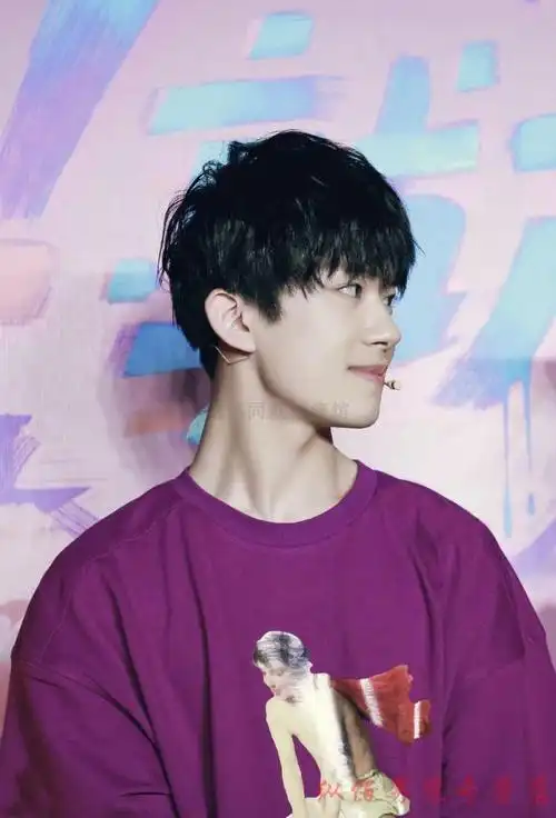 这就是街舞易烊千玺同款衣服紫色t恤圆领短袖情侣装宽松上衣女潮 紫色