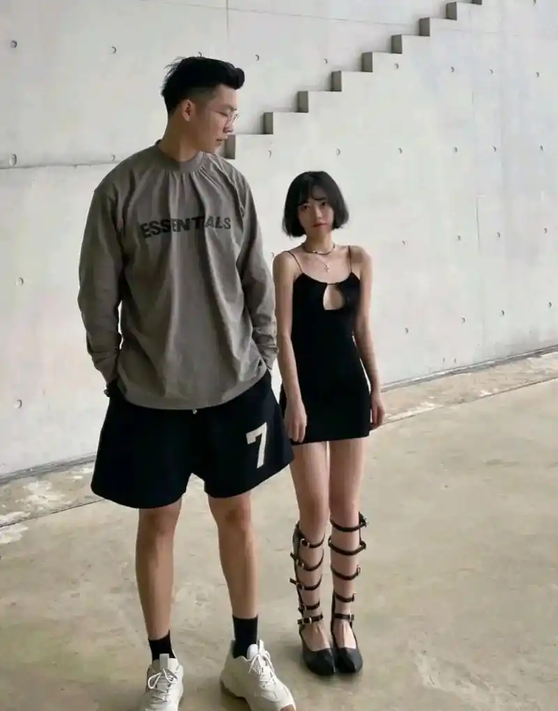 这应该是最好看的一组最萌身高差了吧?#明星生图大赏