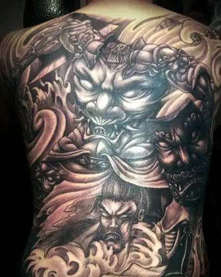 满背霸气的刑天纹身图案