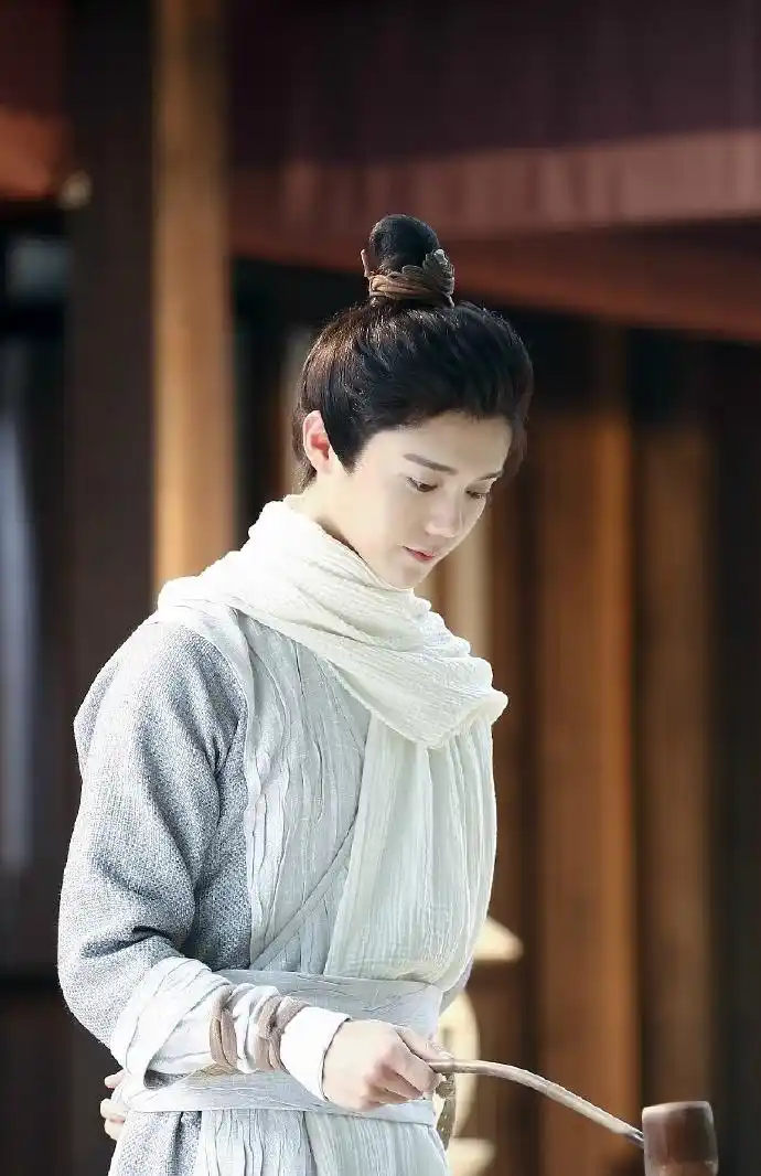 电视剧择天记鹿晗古装造型
