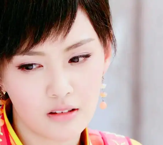 原创12星座的校花代表处女座是范冰冰天秤座是赵丽颖你的呢