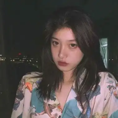 网图女生头像霸气高冷女汉子输给了装逼的萌妹子