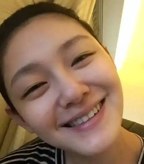 大s现身晒素颜照,网友惊呼产后恢复太好!_状态_生活_照片