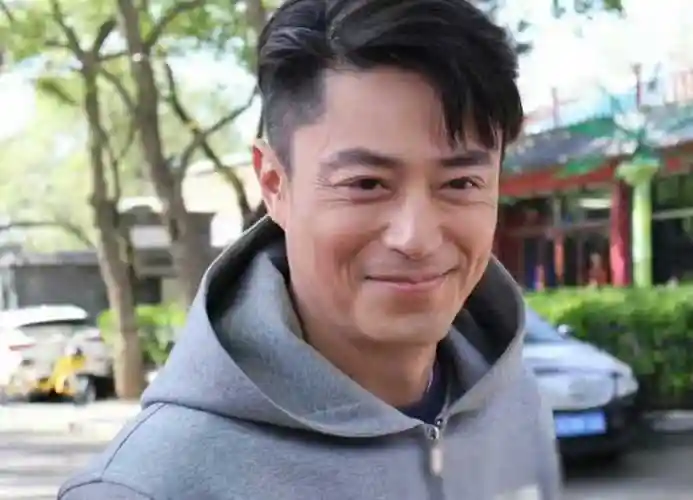 霍建华,依旧风华绝代,岁月无痕?