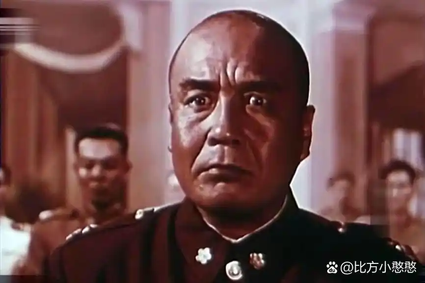 王斑《战上海》中的汤司令 王斑,中国电影演员,1913年出生于河北省