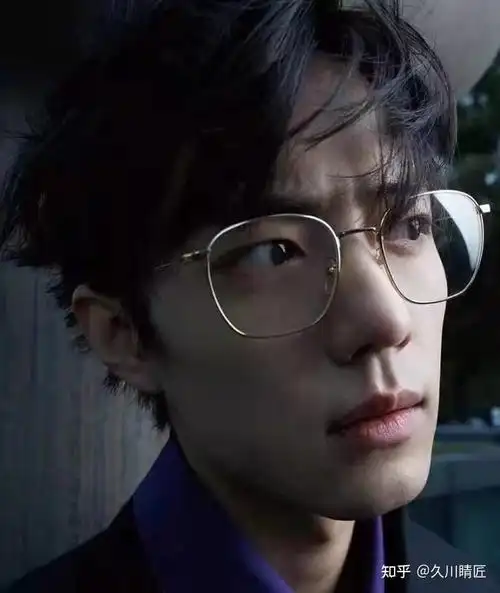 肖战同款你们爱的金丝眼镜杀来喽金丝眼镜最近有点忙无论是如今大热的