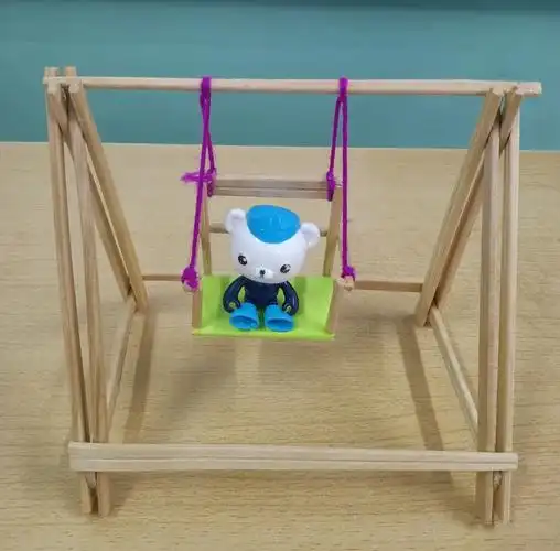 童心稚手筑未来 奇思妙想展风采——北关小学二年级开展手工作品制作