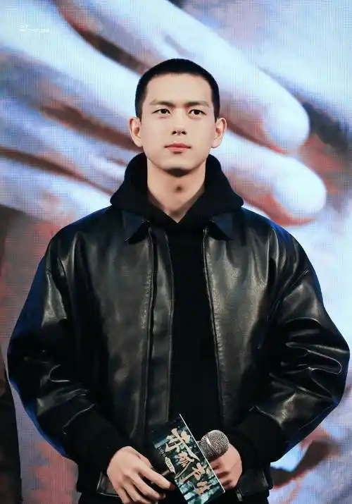 李现回应王耀庆恶搞:我有点无法fu吸!_寸头_赤狐_书生