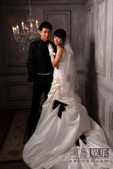 保剑锋姚芊羽"婚纱照"曝光