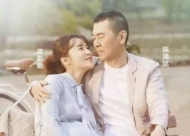 曾和陈建斌相恋6年,被分手后一炮而红,今47岁依然很美却仍单身!