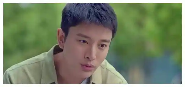 贾乃亮宣布退出影视圈,彻底告别娱乐圈,粉丝惋惜不已_集里_创业_于芃