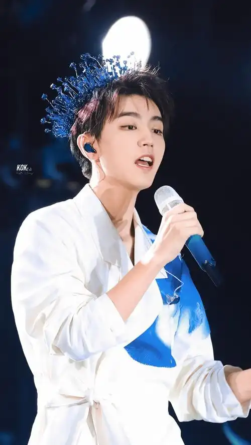 王俊凯到北京了#知道了知道了,那就期待下王俊凯十周年的惊艳舞台哌