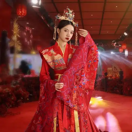 汉服中式婚纱礼服2022新款结婚红色嫁衣凤冠霞帔新娘婚纱
